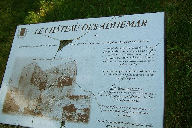 2011-05- (1576).JPG - Das Schloss der Familie Adhémar-de-Monteil: Aus Monteil-Adhémar wurde Montélimar